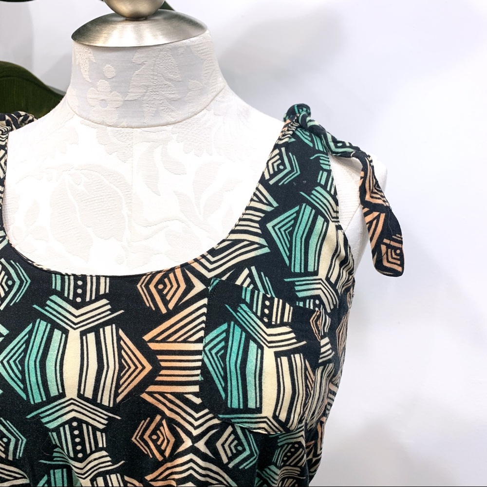 Geometric Pattern Tie Strap Romper - image 2